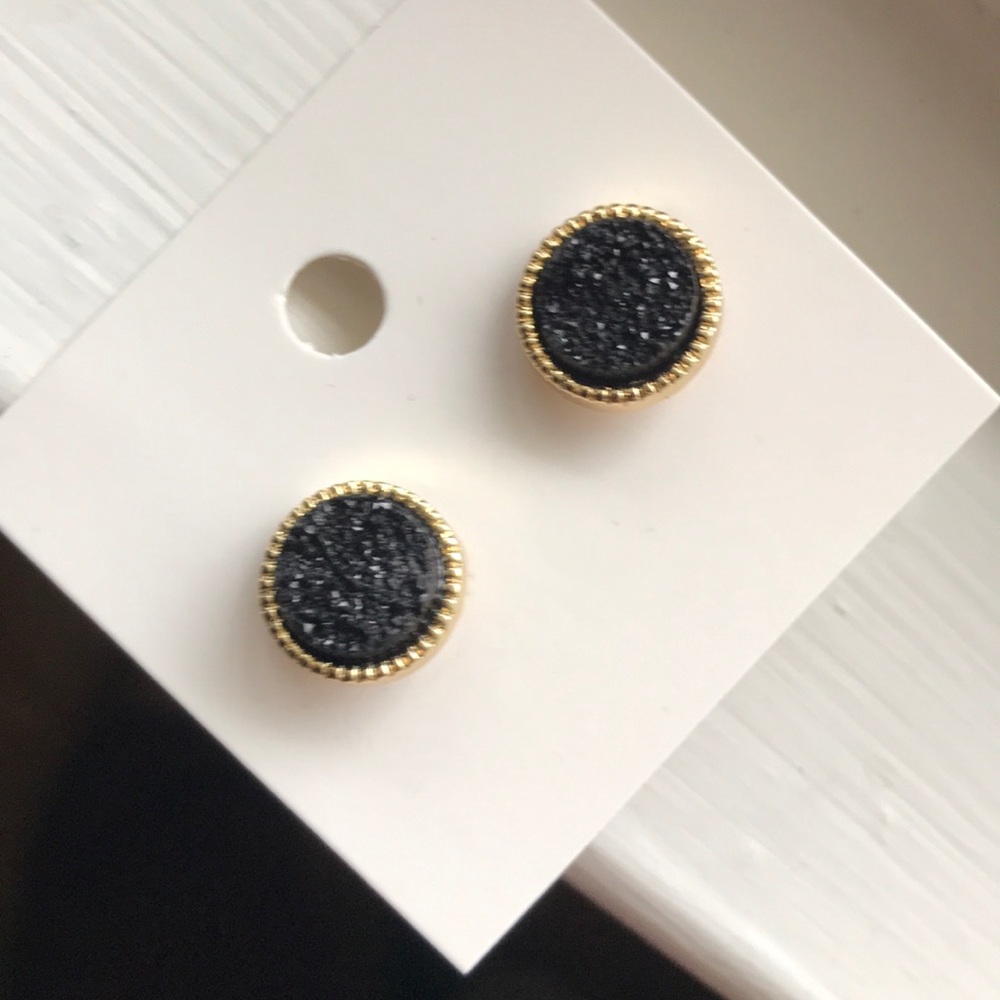 New! Sparkling Stud Resin Black Earrings